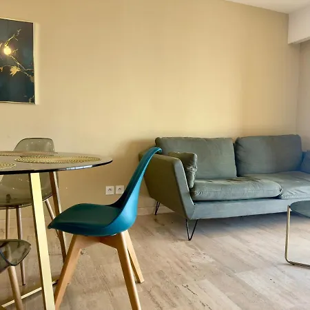Apartment Sea View 4 People Terrace 60 M & Pool