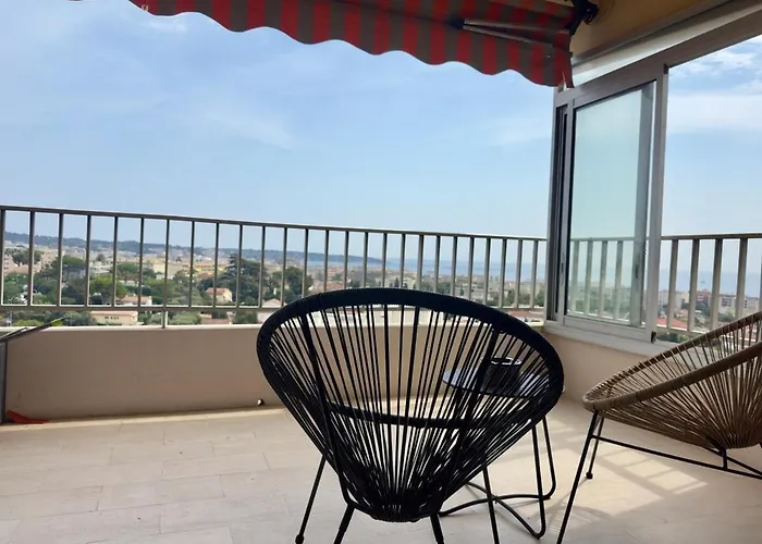 Sea View 4 People Terrace 60 M & Pool 아파트 앙티브